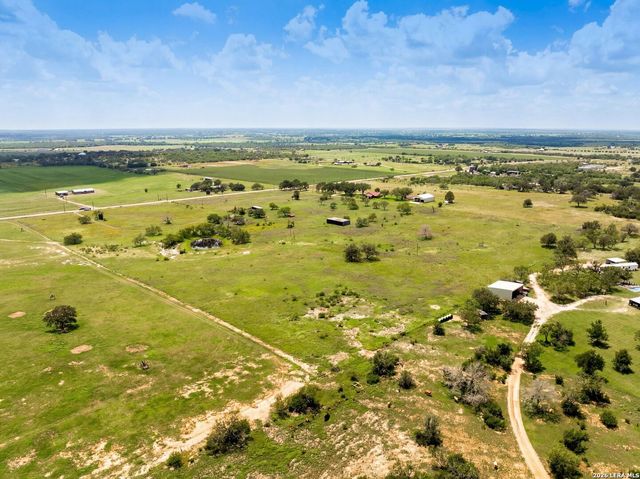 13841 FM 775, La Vernia, TX 78121