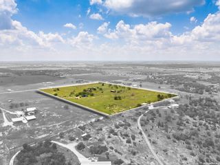 13841 FM 775, La Vernia, TX 78121