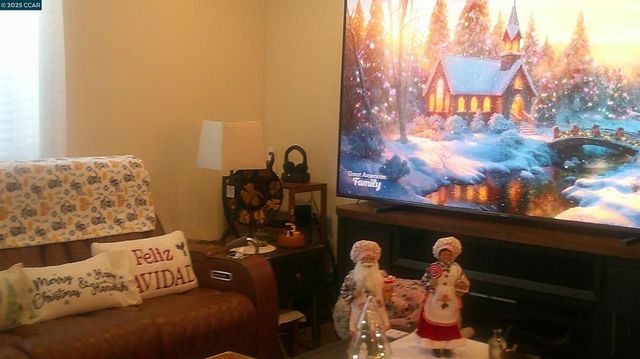 16711 Marsh Creek Rd., Clayton, CA 94517