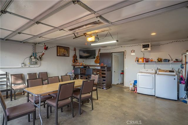 11581 4th Avenue, Hesperia, CA 92345