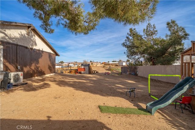11581 4th Avenue, Hesperia, CA 92345
