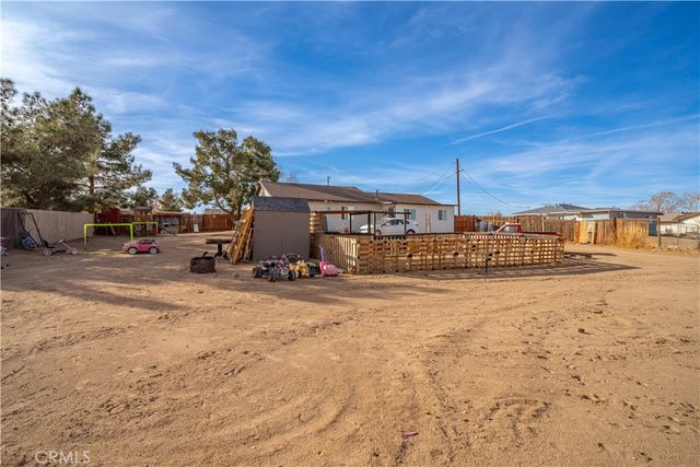11581 4th Avenue, Hesperia, CA 92345