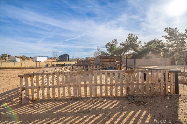 11581 4th Avenue, Hesperia, CA 92345