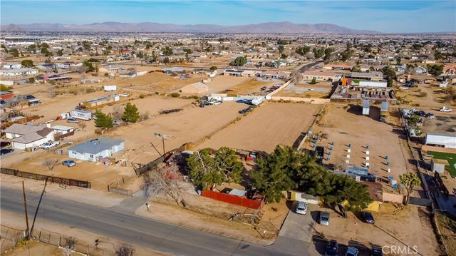 11581 4th Avenue, Hesperia, CA 92345