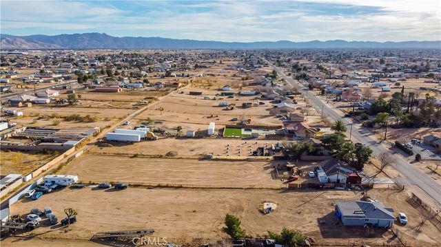 11581 4th Avenue, Hesperia, CA 92345