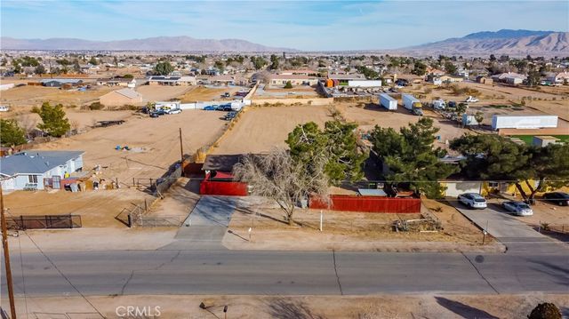 11581 4th Avenue, Hesperia, CA 92345