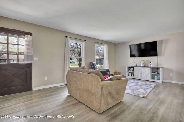 108 Meath Road, Eaton Rapids, MI 48827