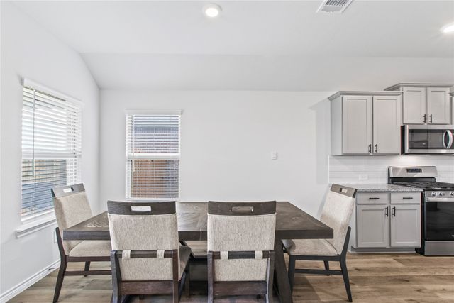 2920 Pinecrest Drive, Aubrey, TX 76227