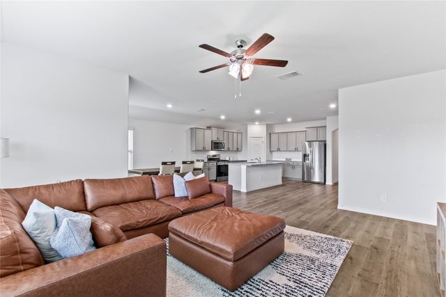 2920 Pinecrest Drive, Aubrey, TX 76227