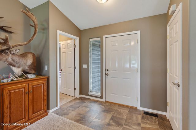 8308 N Vantage DR, Hayden, ID 83835