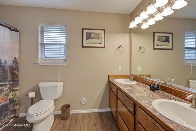 8308 N Vantage DR, Hayden, ID 83835