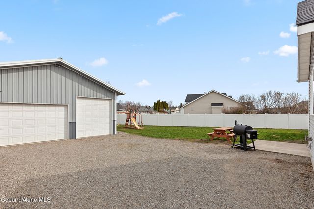 8308 N Vantage DR, Hayden, ID 83835