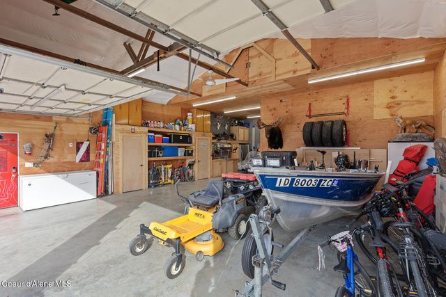 8308 N Vantage DR, Hayden, ID 83835