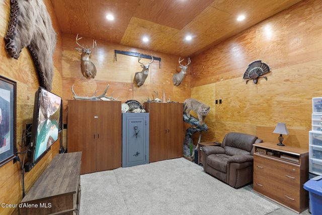 8308 N Vantage DR, Hayden, ID 83835