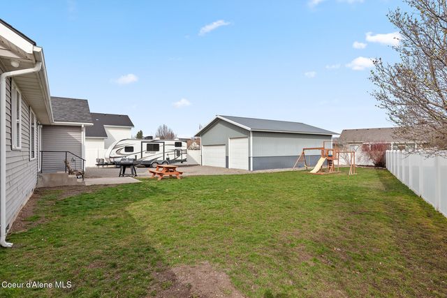 8308 N Vantage DR, Hayden, ID 83835