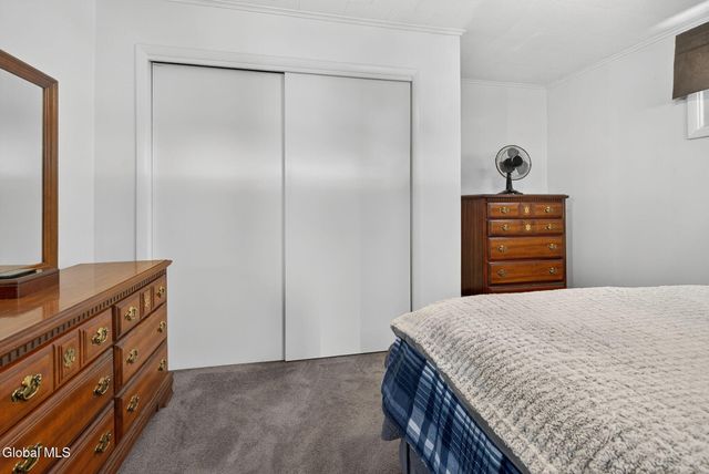 386-388 Locust Avenue, Amsterdam, NY 12010