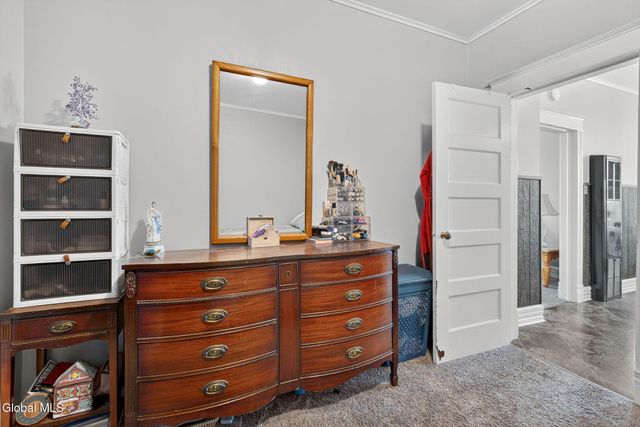 386-388 Locust Avenue, Amsterdam, NY 12010