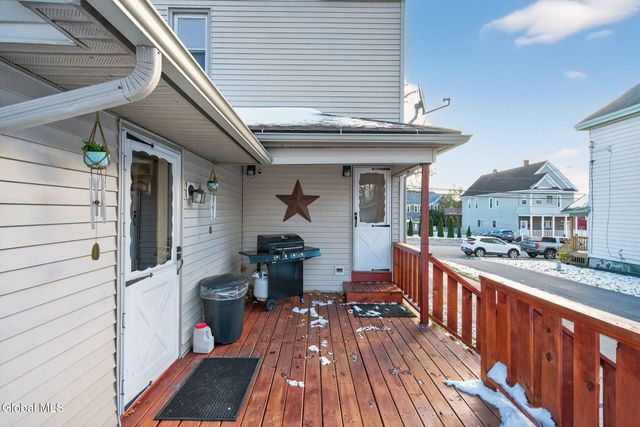 386-388 Locust Avenue, Amsterdam, NY 12010