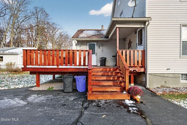 386-388 Locust Avenue, Amsterdam, NY 12010