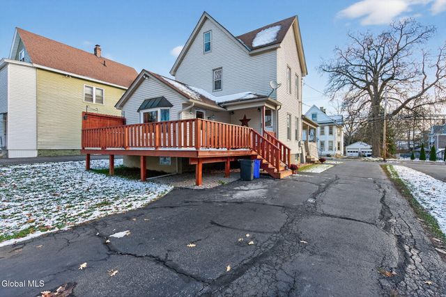 386-388 Locust Avenue, Amsterdam, NY 12010