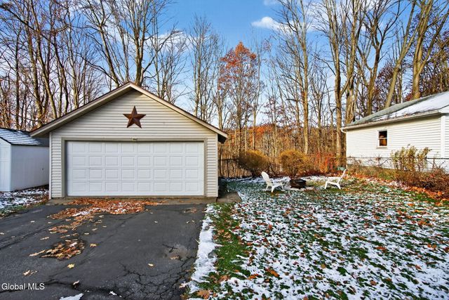 386-388 Locust Avenue, Amsterdam, NY 12010