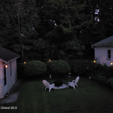 386-388 Locust Avenue, Amsterdam, NY 12010