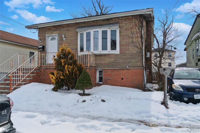 6529 Bayfield Avenue, Arverne, NY 11692