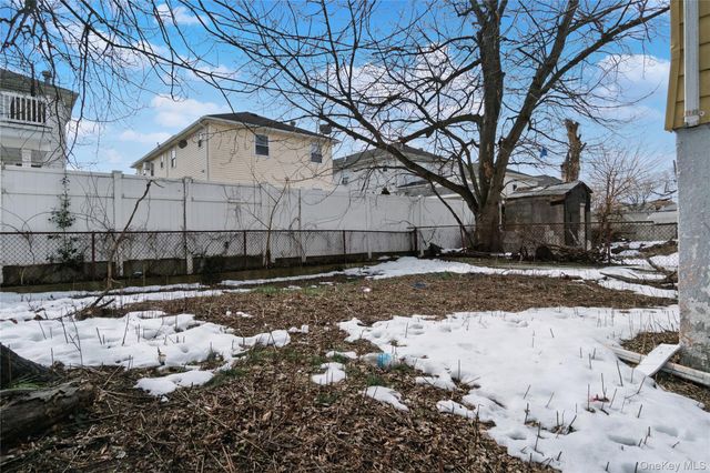 6529 Bayfield Avenue, Arverne, NY 11692