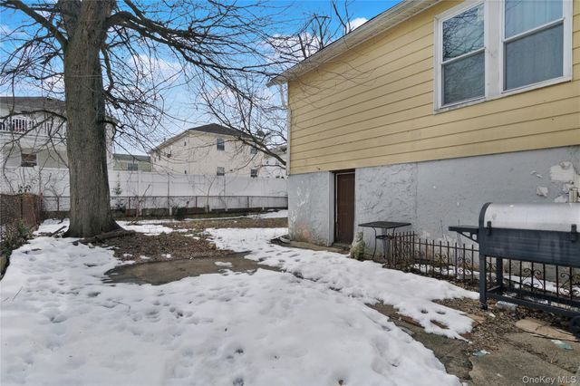 6529 Bayfield Avenue, Arverne, NY 11692