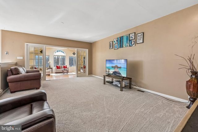 11 SILVER LAKE DR, Shamong, NJ 08088