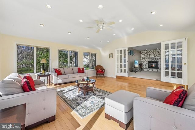 11 SILVER LAKE DR, Shamong, NJ 08088