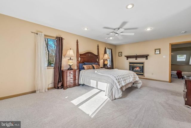 11 SILVER LAKE DR, Shamong, NJ 08088