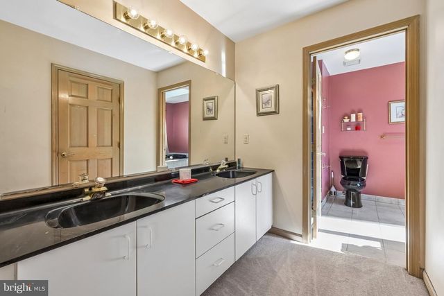 11 SILVER LAKE DR, Shamong, NJ 08088