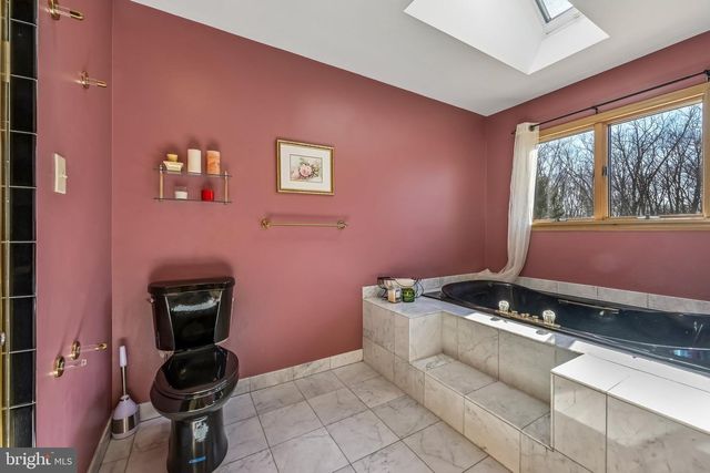 11 SILVER LAKE DR, Shamong, NJ 08088