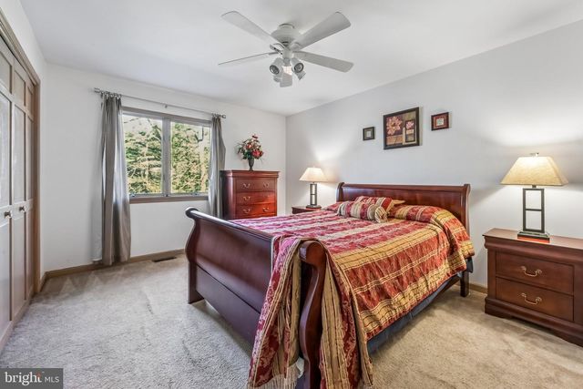 11 SILVER LAKE DR, Shamong, NJ 08088