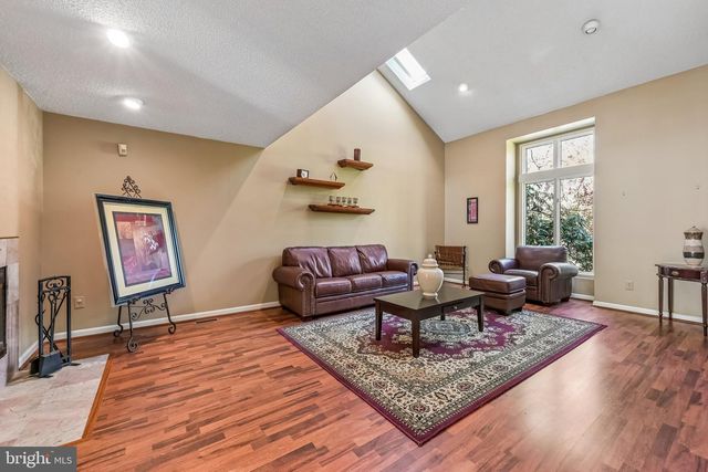 11 SILVER LAKE DR, Shamong, NJ 08088