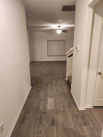 18413 Quiet Range DR, Elgin, TX 78621