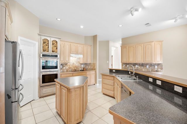 1157 Zajic Drive, Terrell, TX 75160
