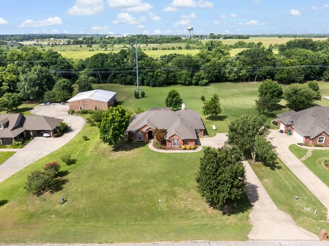1157 Zajic Drive, Terrell, TX 75160