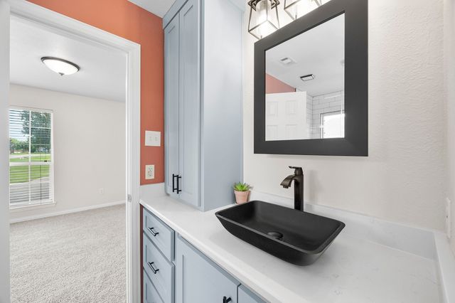 1157 Zajic Drive, Terrell, TX 75160