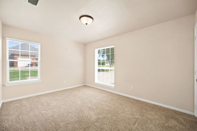 1157 Zajic Drive, Terrell, TX 75160