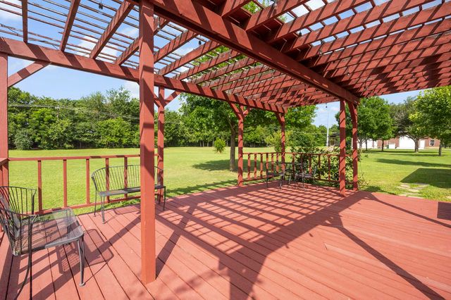 1157 Zajic Drive, Terrell, TX 75160