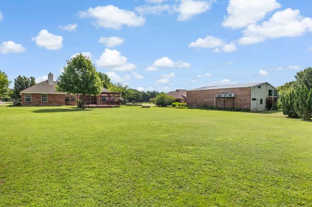 1157 Zajic Drive, Terrell, TX 75160