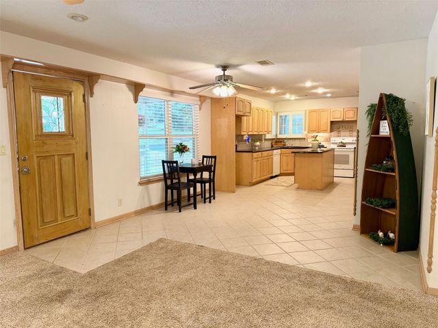 123 Sea Gull Drive, Livingston, TX 77351