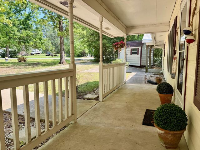 123 Sea Gull Drive, Livingston, TX 77351