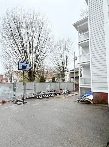 23 Bellevue 3, Worcester, MA 01609