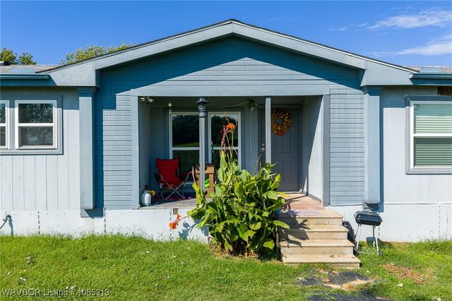 125 N HWY 252, Lavaca, AR 72941