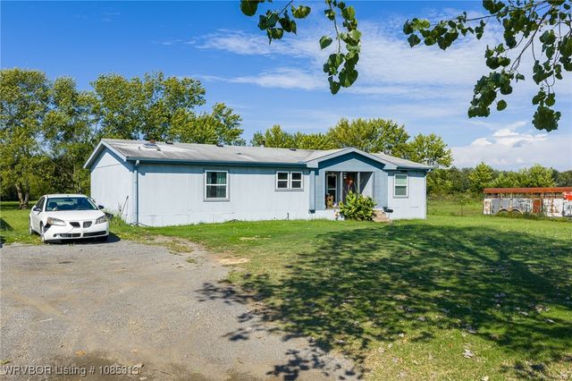 125 N HWY 252, Lavaca, AR 72941