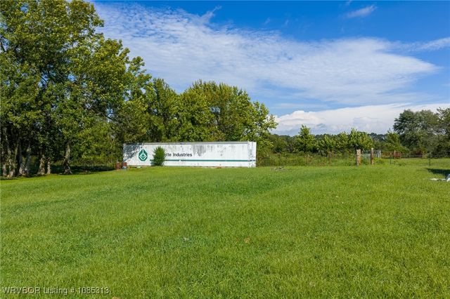 125 N HWY 252, Lavaca, AR 72941