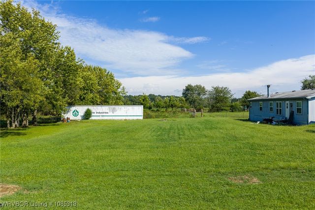 125 N HWY 252, Lavaca, AR 72941